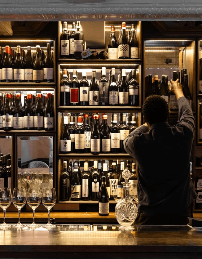 La Compagnie – A modern home for wine enthusiasts